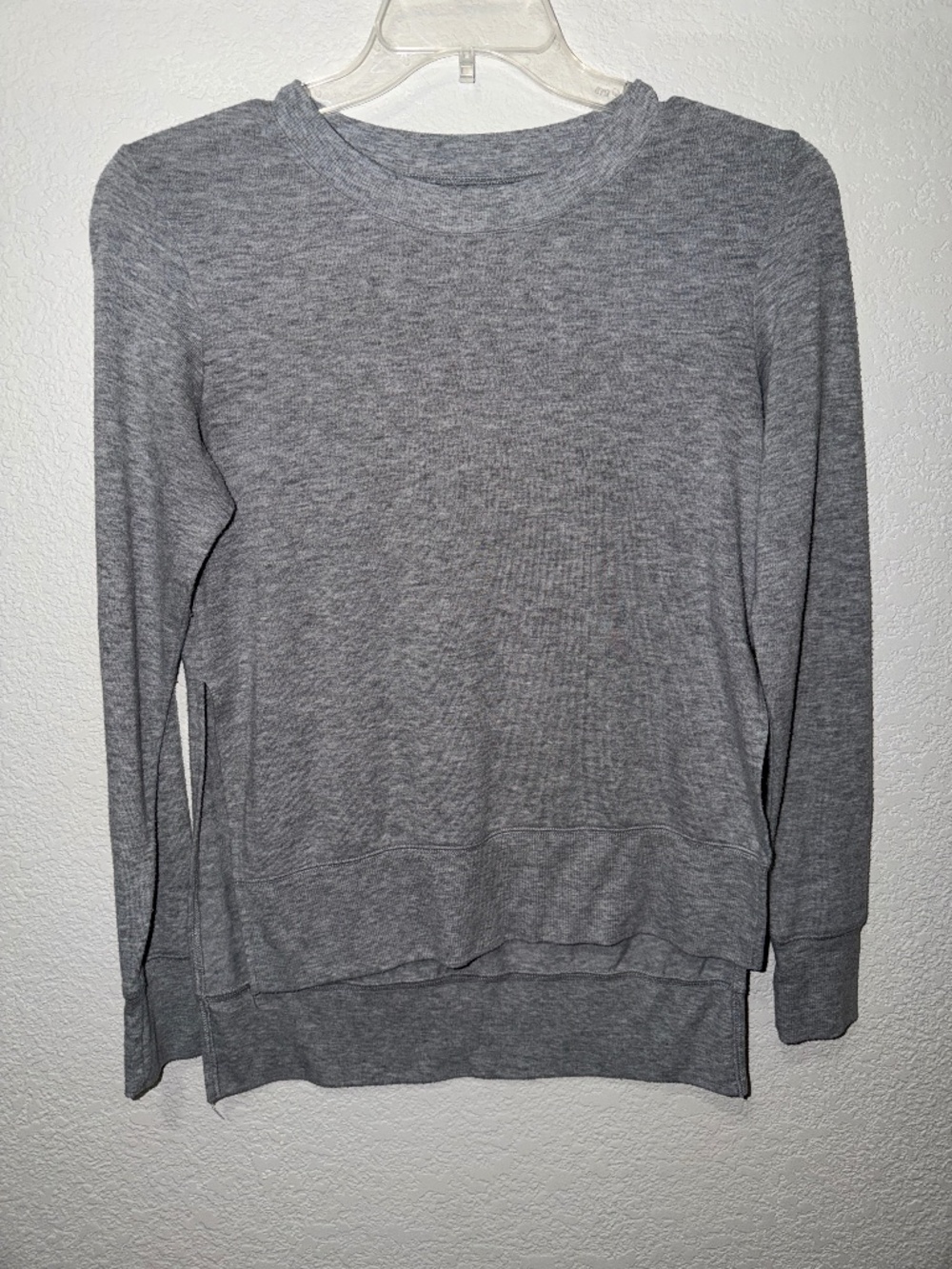 WOMENS ALO GRAY LONGSLEEVE
